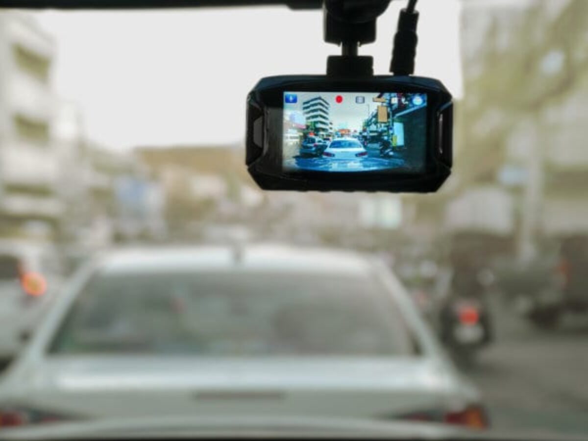 Dash cams: What they and I need one? – CRASH Services